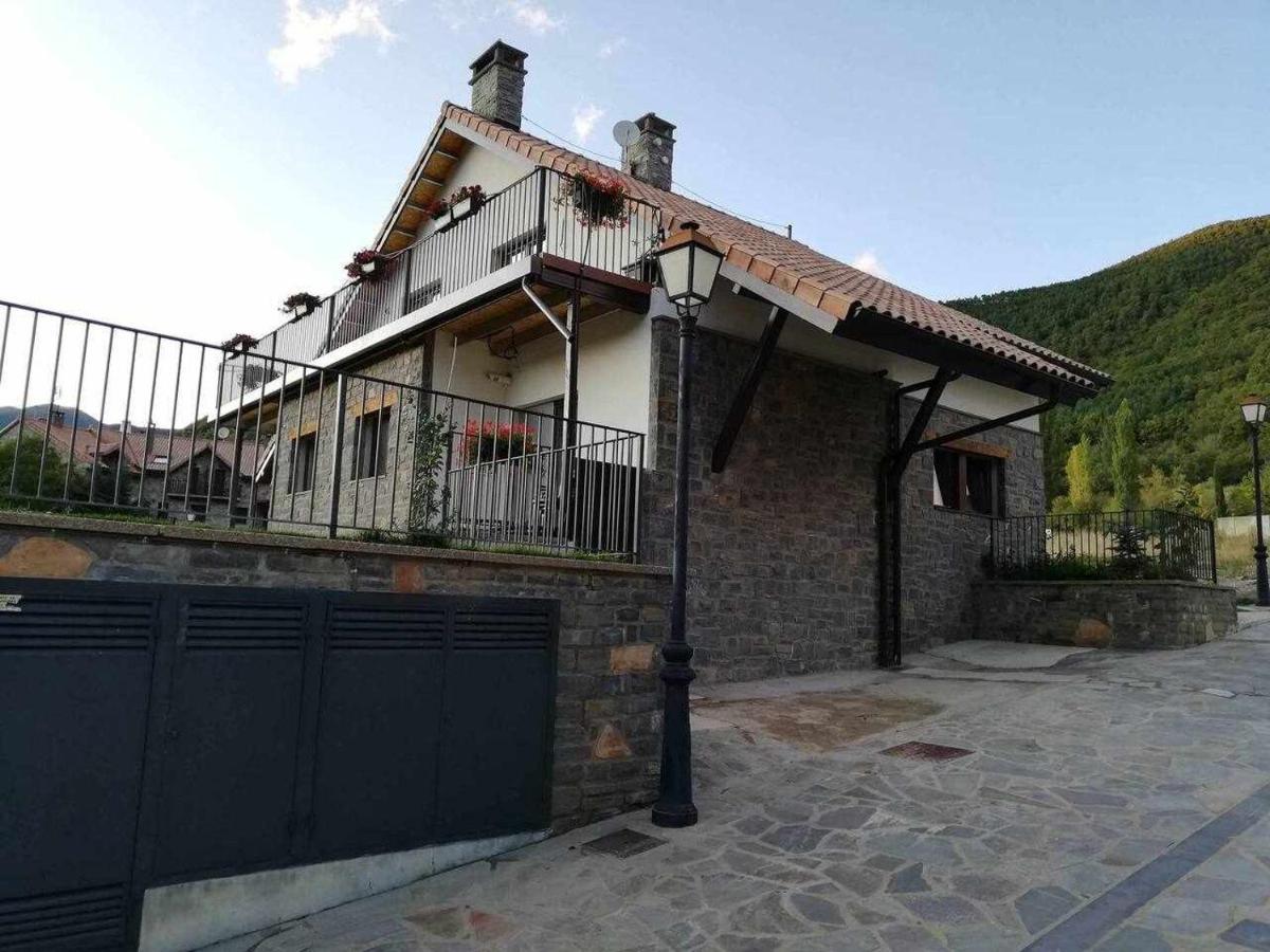 Casa Cotefablo Alojamiento Ara Gavin Biescas Zewnętrze zdjęcie